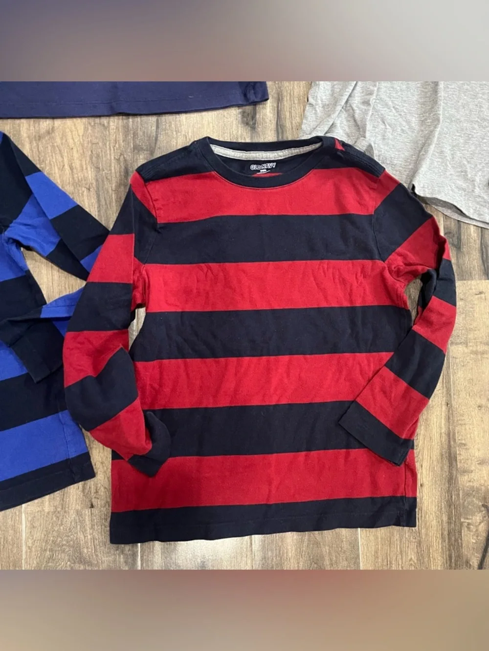 Old Navy Boys Youth Medium 8 Long Sleeve Graphic T-Shirt Lot